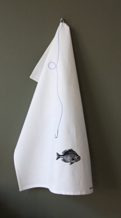 Geschirrtuch am Haken – Der Fisch, der nicht an Haken ging